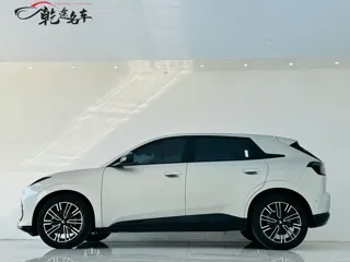 Arcfox Beta T1 2025 купить из Китая, цена 1 710 000 ₽ — Suifenhe Auto