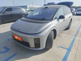 Li i8 2025 купить из Китая, цена 8 380 000 ₽ — Suifenhe Auto