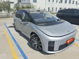 Li i8 2025 купить из Китая, цена 8 347 000 ₽ — Suifenhe Auto