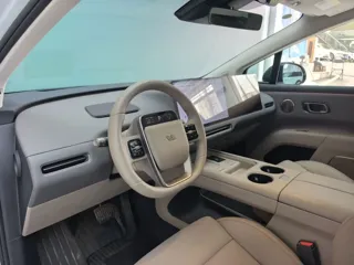 Li i8 2025 купить из Китая, цена 8 380 000 ₽ — Suifenhe Auto