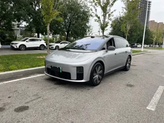 Li i8 2026 купить из Китая, цена 8 563 000 ₽ — Suifenhe Auto