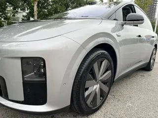 Li i8 2026 купить из Китая, цена 8 563 000 ₽ — Suifenhe Auto