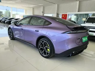 Deepal L06 2025 купить из Китая, цена 3 896 000 ₽ — Suifenhe Auto