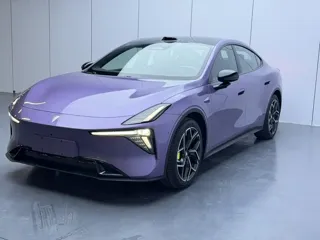 Deepal L06 2025 купить из Китая, цена 4 085 000 ₽ — Suifenhe Auto