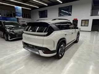 Hyundai EO 2025 купить из Китая, цена 3 259 000 ₽ — Suifenhe Auto