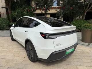 Tesla Model Y 2025 купить из Китая, цена 7 019 000 ₽ — Suifenhe Auto