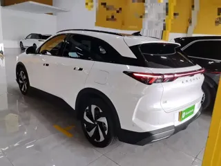Arcfox Alpha T5 2026 купить из Китая, цена 4 111 000 ₽ — Suifenhe Auto