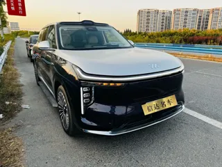 IM Motors LS9 2025 купить из Китая, цена 7 928 000 ₽ — Suifenhe Auto