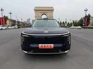 IM Motors LS9 2025 купить из Китая, цена 7 819 000 ₽ — Suifenhe Auto