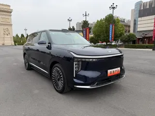 IM Motors LS9 2025 купить из Китая, цена 7 819 000 ₽ — Suifenhe Auto