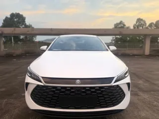 BYD Qin Plus 2026 купить из Китая, цена 2 769 000 ₽ — Suifenhe Auto