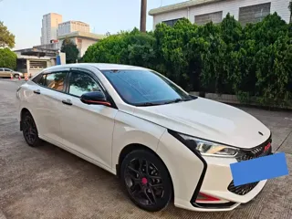 Dongfeng Yixuan 2021 купить из Китая, цена 1 071 000 ₽ — Suifenhe Auto