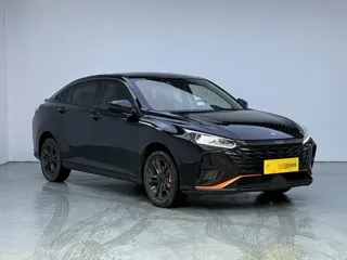 Dongfeng Yixuan 2023 купить из Китая, цена 1 025 000 ₽ — Suifenhe Auto