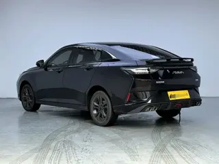 Dongfeng Yixuan 2023 купить из Китая, цена 1 025 000 ₽ — Suifenhe Auto
