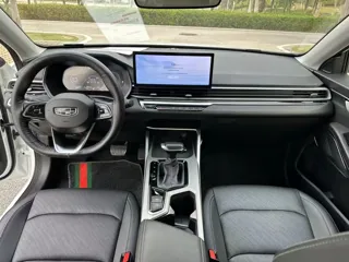 Geely Emgrand 2023 купить из Китая, цена 1 015 000 ₽ — Suifenhe Auto