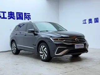 Volkswagen Tiguan L 2023 купить из Китая, цена 2 594 000 ₽ — Suifenhe Auto