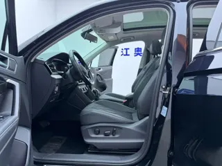Volkswagen Tiguan L 2023 купить из Китая, цена 2 594 000 ₽ — Suifenhe Auto