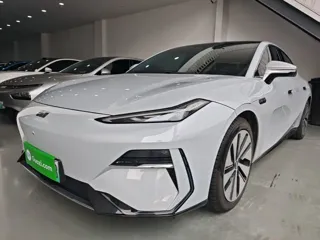 Geely E8 2024 купить из Китая, цена 3 386 000 ₽ — Suifenhe Auto