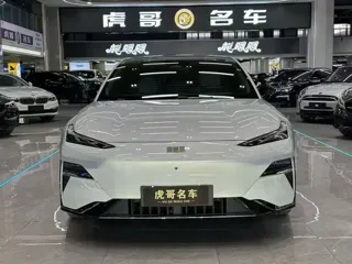 Geely E8 2024 купить из Китая, цена 3 769 000 ₽ — Suifenhe Auto