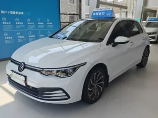 Volkswagen Golf 2021 купить из Китая, цена 1 670 000 ₽ — Suifenhe Auto
