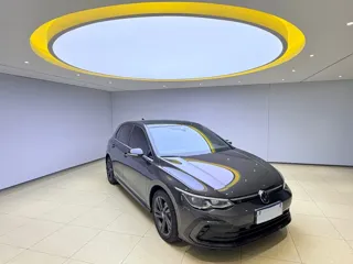 Volkswagen Golf 2022 купить из Китая, цена 2 004 000 ₽ — Suifenhe Auto