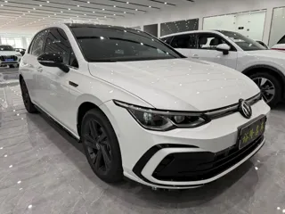 Volkswagen Golf 2022 купить из Китая, цена 1 952 000 ₽ — Suifenhe Auto