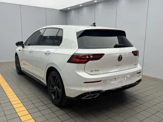 Volkswagen Golf 2022 купить из Китая, цена 1 913 000 ₽ — Suifenhe Auto