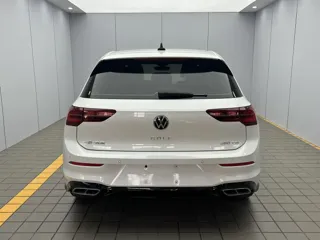 Volkswagen Golf 2022 купить из Китая, цена 1 913 000 ₽ — Suifenhe Auto