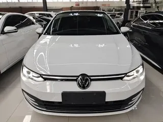 Volkswagen Golf 2021 купить из Китая, цена 1 661 000 ₽ — Suifenhe Auto
