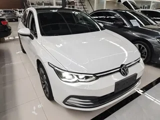 Volkswagen Golf 2021 купить из Китая, цена 1 661 000 ₽ — Suifenhe Auto