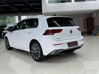 Volkswagen Golf 2023 купить из Китая, цена 1 759 000 ₽ — Suifenhe Auto