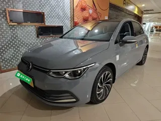 Volkswagen Golf 2023 купить из Китая, цена 1 746 000 ₽ — Suifenhe Auto