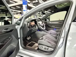 Volkswagen Golf 2023 купить из Китая, цена 2 209 000 ₽ — Suifenhe Auto