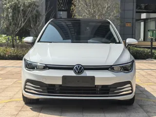 Volkswagen Golf 2023 купить из Китая, цена 1 774 000 ₽ — Suifenhe Auto