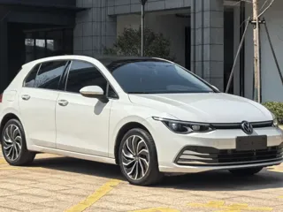 Volkswagen Golf 2023 купить из Китая, цена 1 774 000 ₽ — Suifenhe Auto