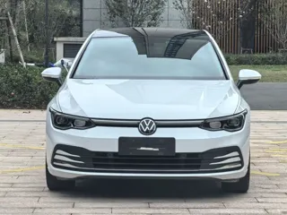 Volkswagen Golf 2023 купить из Китая, цена 1 684 000 ₽ — Suifenhe Auto