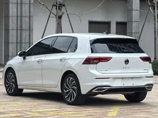 Volkswagen Golf 2023 купить из Китая, цена 1 684 000 ₽ — Suifenhe Auto