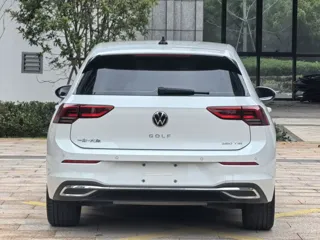 Volkswagen Golf 2023 купить из Китая, цена 1 684 000 ₽ — Suifenhe Auto