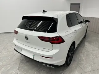 Volkswagen Golf 2023 купить из Китая, цена 2 132 000 ₽ — Suifenhe Auto
