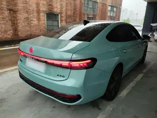 Volkswagen Passat 2024 купить из Китая, цена 4 449 000 ₽ — Suifenhe Auto