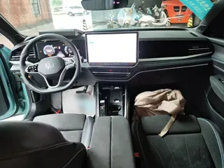 Volkswagen Passat 2024 купить из Китая, цена 4 449 000 ₽ — Suifenhe Auto