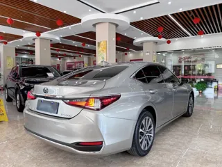 Lexus ES 2024 купить из Китая, цена 4 652 000 ₽ — Suifenhe Auto
