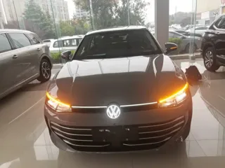 Volkswagen Passat 2024 купить из Китая, цена 4 138 000 ₽ — Suifenhe Auto