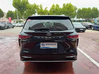 Toyota Granvia 2024 купить из Китая, цена 7 100 000 ₽ — Suifenhe Auto