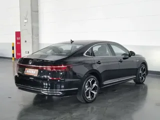 Volkswagen Passat 2024 купить из Китая, цена 3 364 000 ₽ — Suifenhe Auto