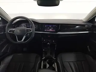 Volkswagen Passat 2024 купить из Китая, цена 3 364 000 ₽ — Suifenhe Auto