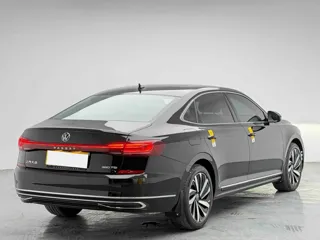 Volkswagen Passat 2024 купить из Китая, цена 3 972 000 ₽ — Suifenhe Auto
