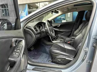 Volvo V40 2019 купить из Китая, цена 1 495 000 ₽ — Suifenhe Auto