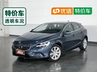 Volvo V40 2018 купить из Китая, цена 1 236 000 ₽ — Suifenhe Auto