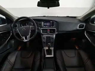 Volvo V40 2018 купить из Китая, цена 1 236 000 ₽ — Suifenhe Auto
